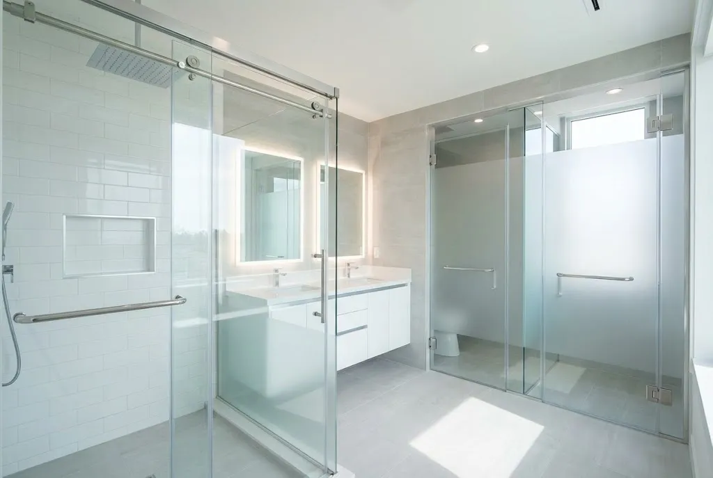 shower glass partitions Dubai
